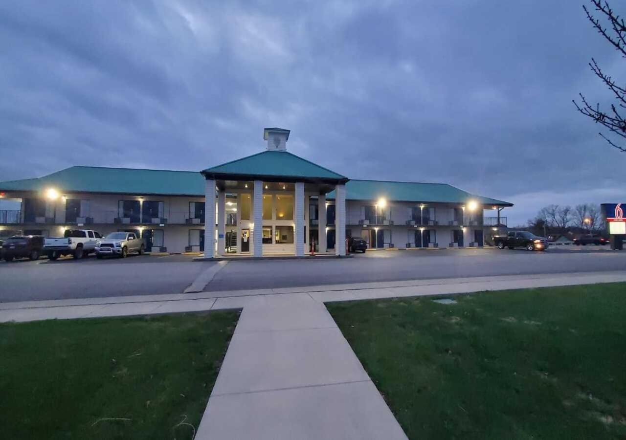 Crestview Inn Branson West Exterior photo